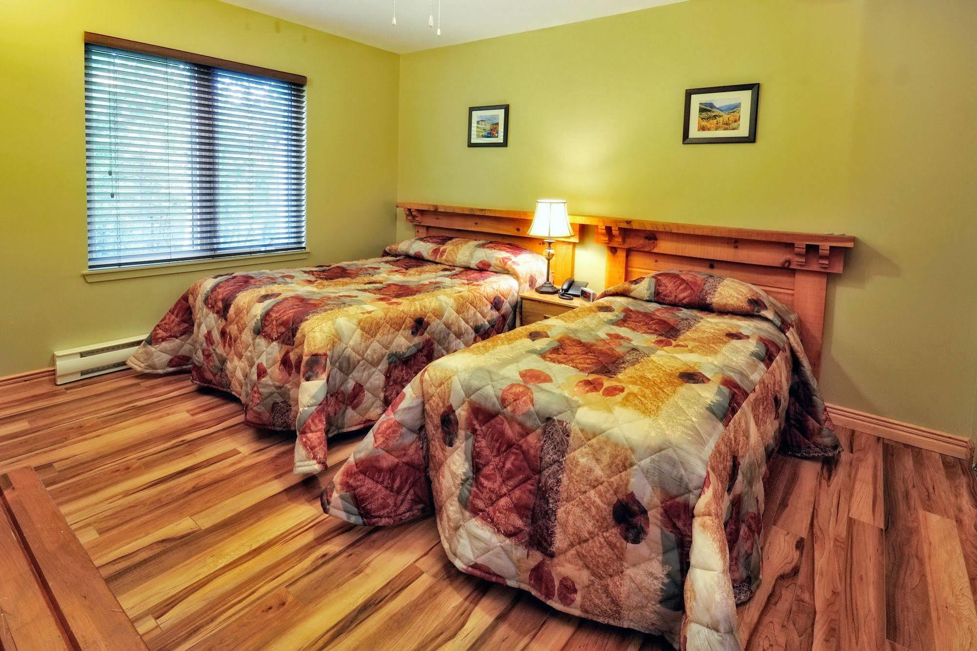 Marblewood Village Resort Steady Brook Exterior foto